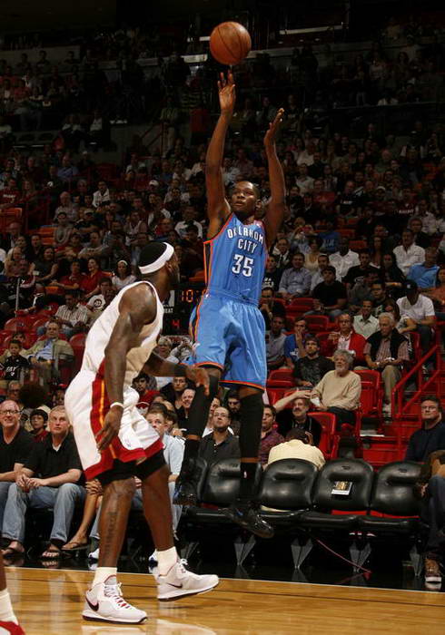 阿森纳vs利物浦：萨卡、赖斯首发，范戴克、阿利松出战