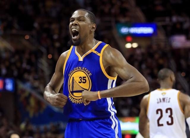 篮球火箭队内训练强度提升，新战术曝光