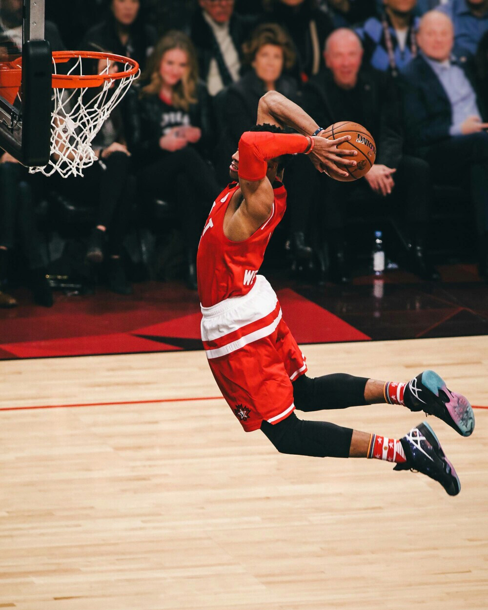 铃木一朗在 2009 年经典赛决赛中击出致胜安打，助日本队蝉联世界第一