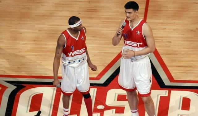 来支持谁的？贝克汉姆现身迈凯伦车队P房