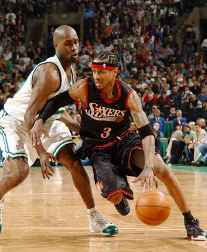 张镇麟上海首秀出战7分钟，3中3得到6分