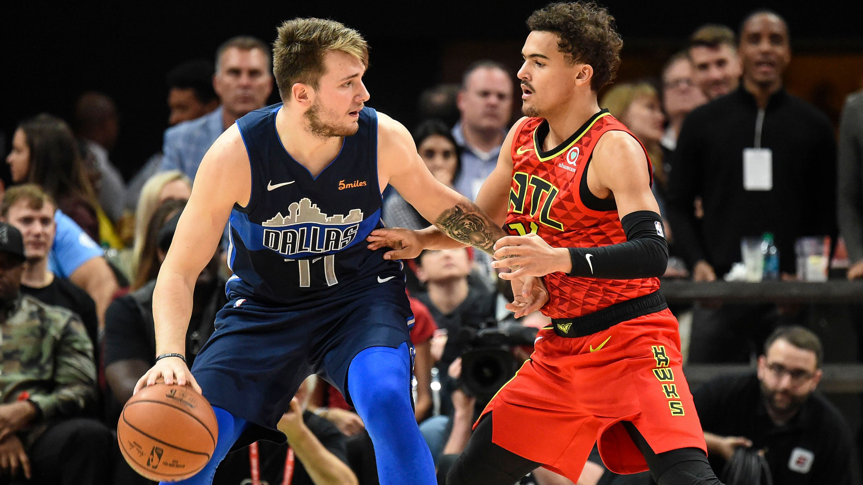 纽约洋基队索托在美联冠军赛第五战击出送球队进决赛的 3 分炮