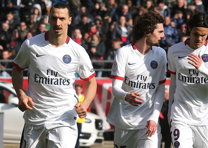 蔡依林演唱会被举报冲上热搜！机械蛇、公牛元素引争议